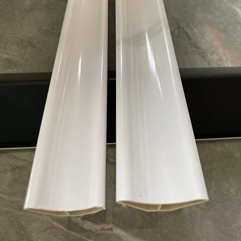 As linhas decorativas da casa de campo laminam a pavimentação da placa de contorno do PVC 500g/M